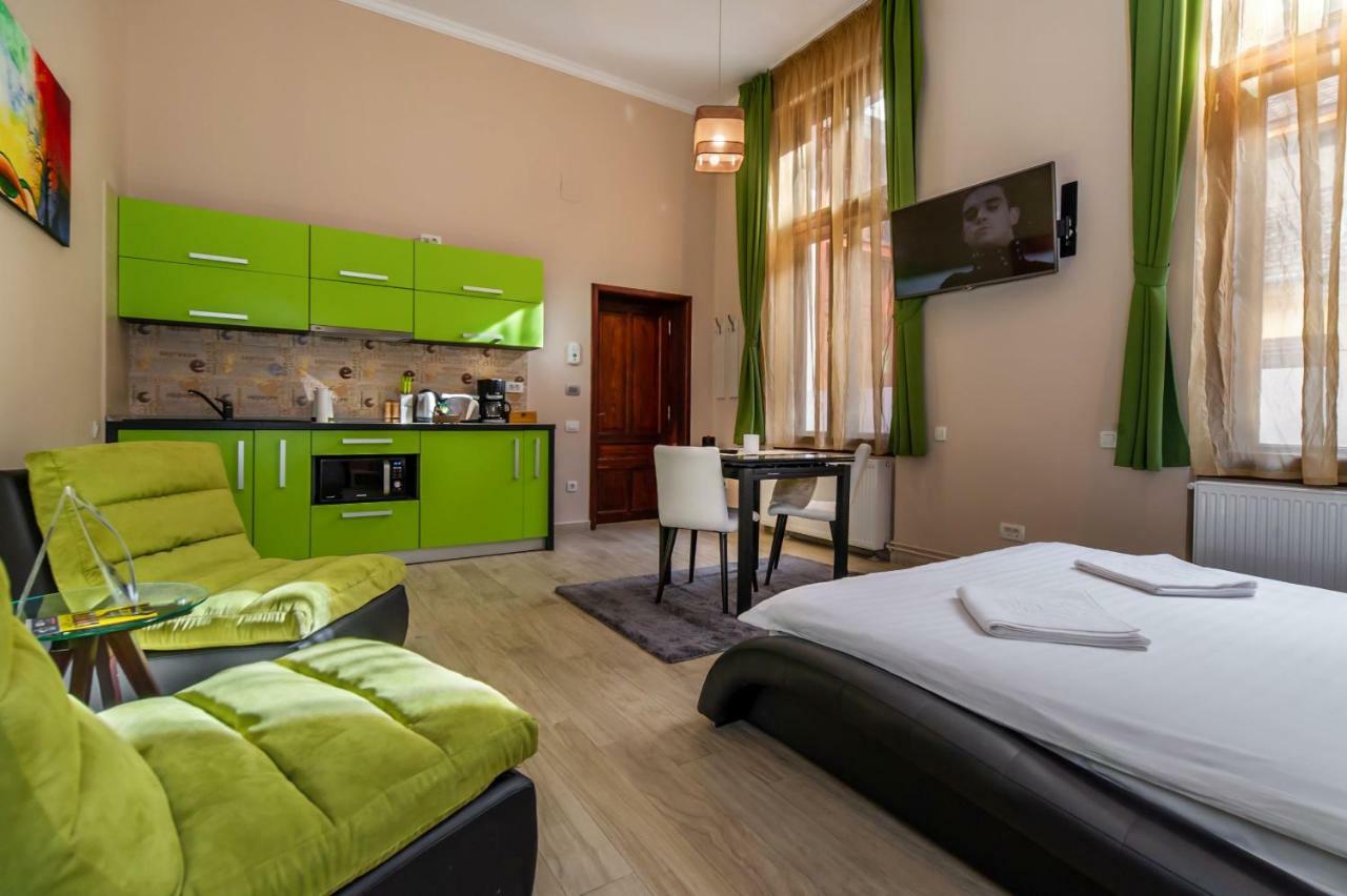 Apartment Select Center *
