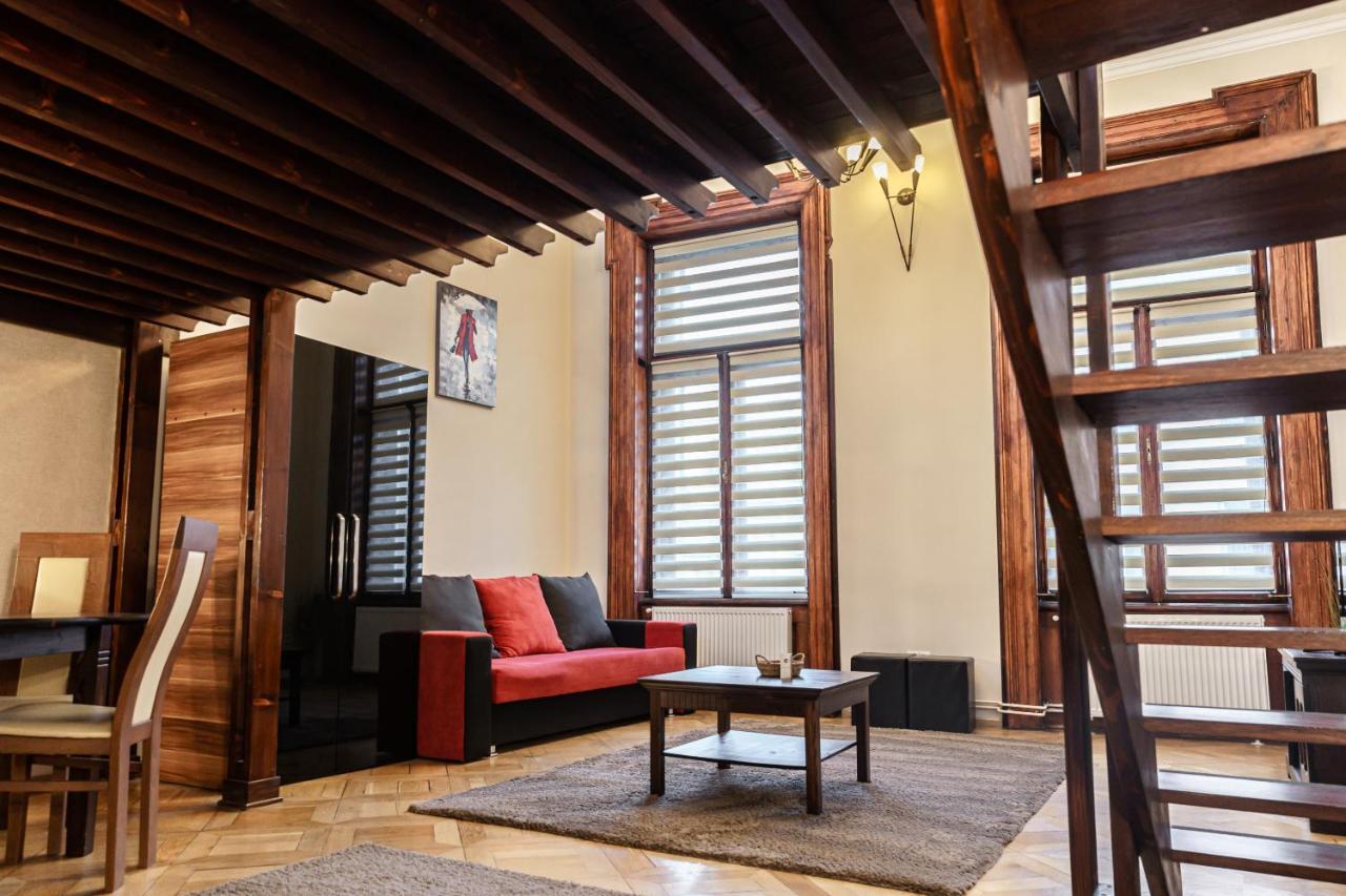 Select Center Apartment Brasov